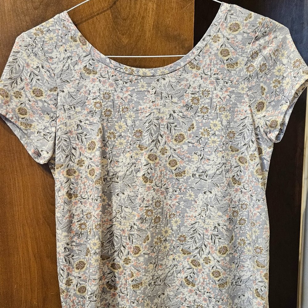 Floral T-Shirt with Bow and Lace Details
